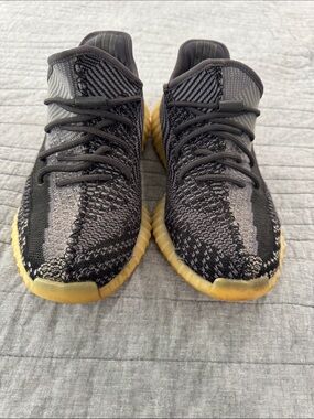 Yeezy Boost 350 V2 Carbon